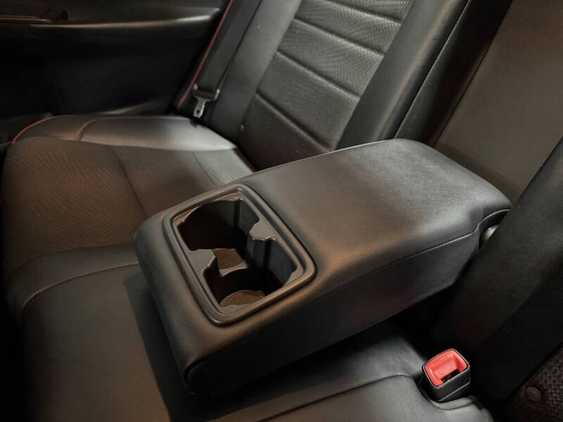 2016 Toyota Camry Hybrid SE