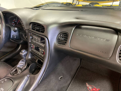 2004 Chevrolet Corvette