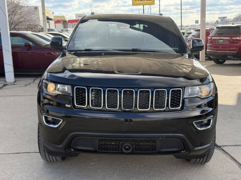 2020 Jeep Grand Cherokee Laredo