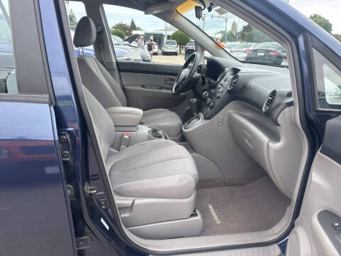2007 Kia Rondo EX