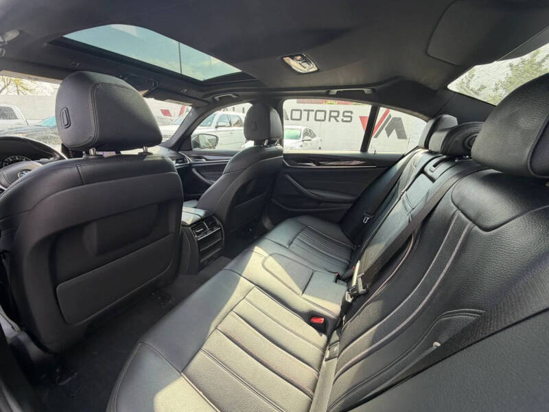 2019 BMW 5 Series 540i