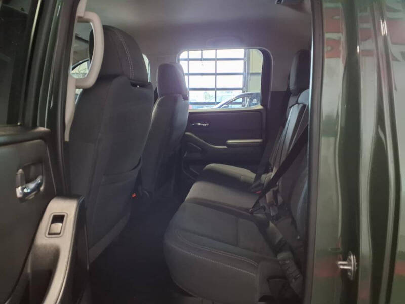 2022 Nissan Frontier SV