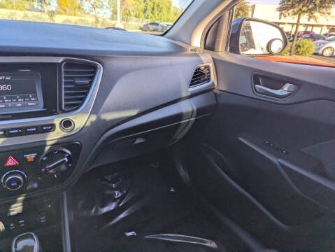 2018 Hyundai Accent SE