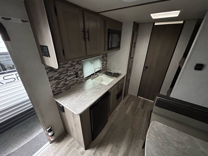 2021 Gulfstream ENLIGHTEN