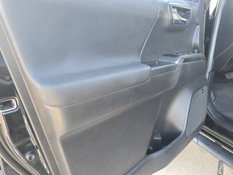 2023 Toyota Tacoma SR V6