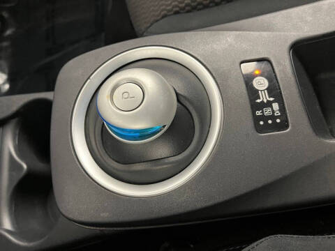 2013 Nissan LEAF S