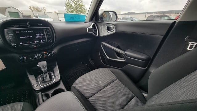 2023 Kia Soul LX