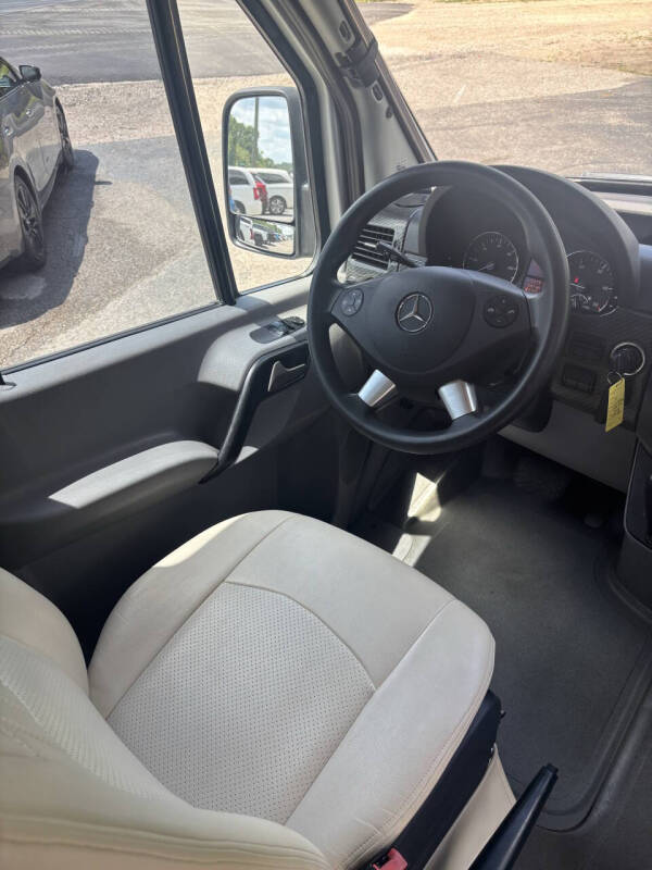 2015 Winnebago ERA BM170X