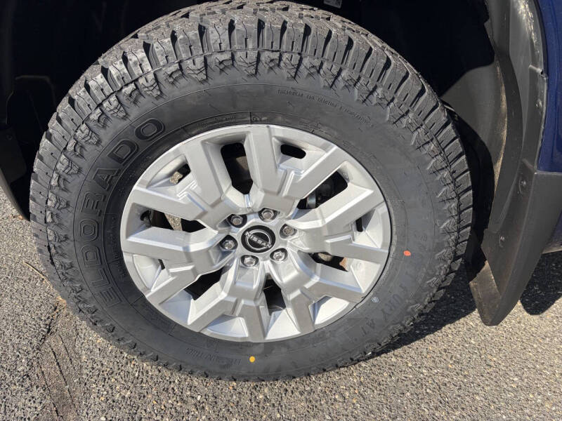 2022 Nissan Frontier SV