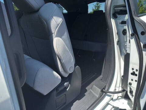 2026 Toyota Sienna LE 8-Passenger
