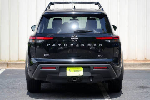 2024 Nissan Pathfinder SV