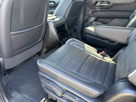 2025 GMC Yukon AT4 Ultimate