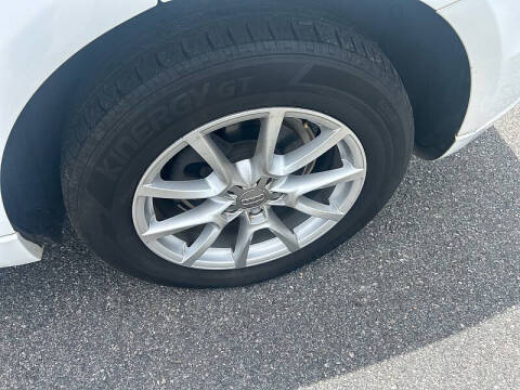 2012 Audi Q5 2.0T quattro Premium Plus