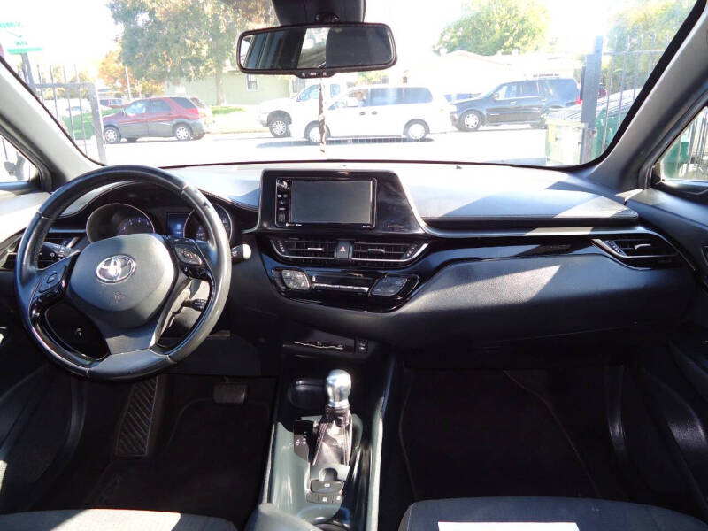 2018 Toyota C-HR XLE