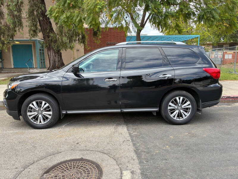 2018 Nissan Pathfinder S