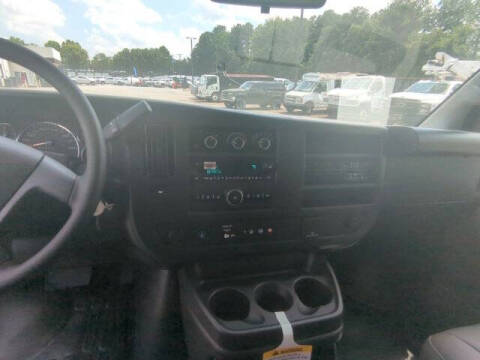 2025 GMC Savana 2500