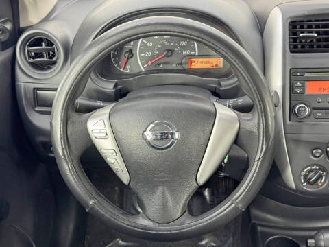 2015 Nissan Versa 1.6 S