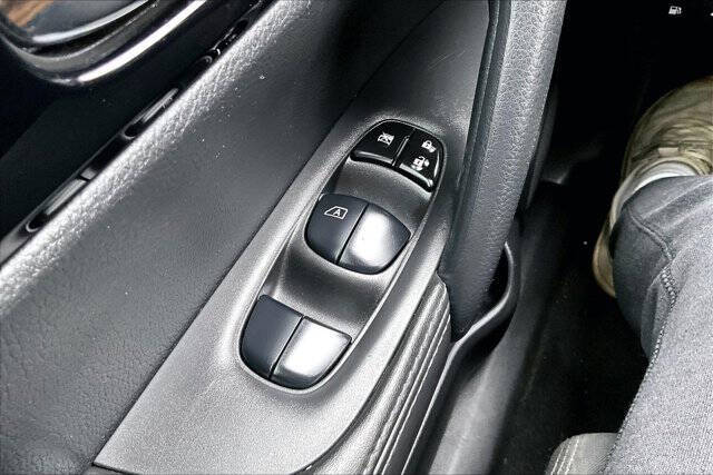 2022 Nissan Rogue Sport SV