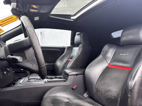 2010 Dodge Challenger SRT8