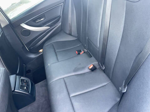 2018 BMW 3 Series 320i