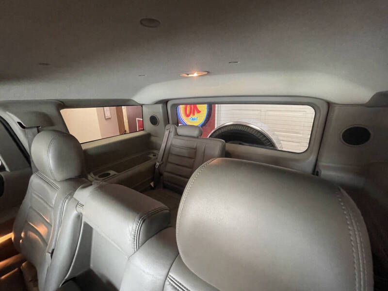 2004 HUMMER H2