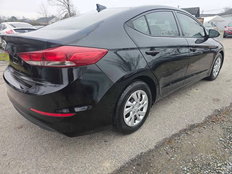 2017 Hyundai Elantra SE