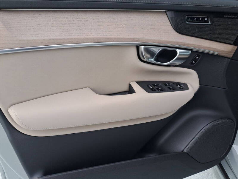 2026 Volvo XC90 B6 Plus 7P