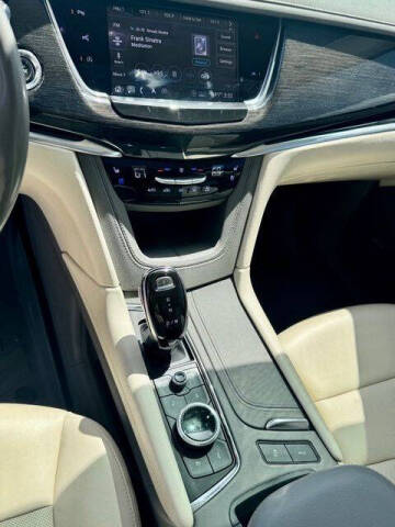 2020 Cadillac XT6 Premium Luxury