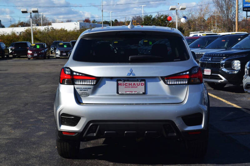 2024 Mitsubishi Outlander Sport ES