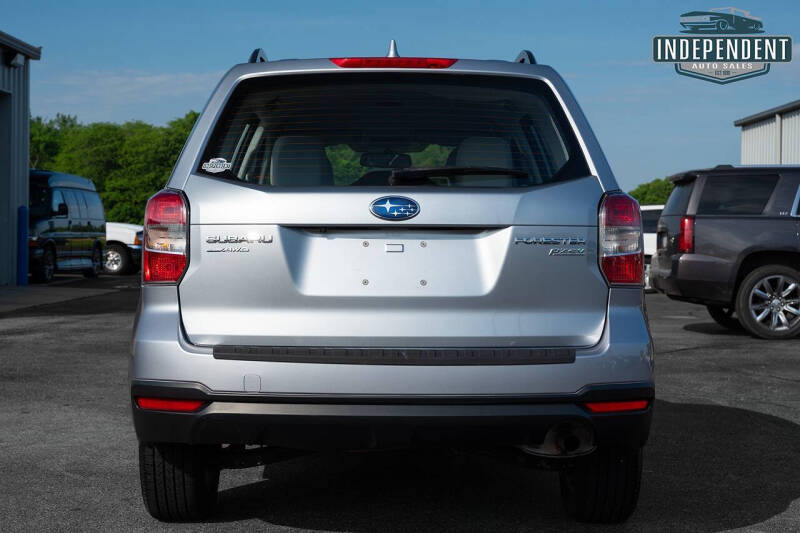 2016 Subaru Forester 2.5i