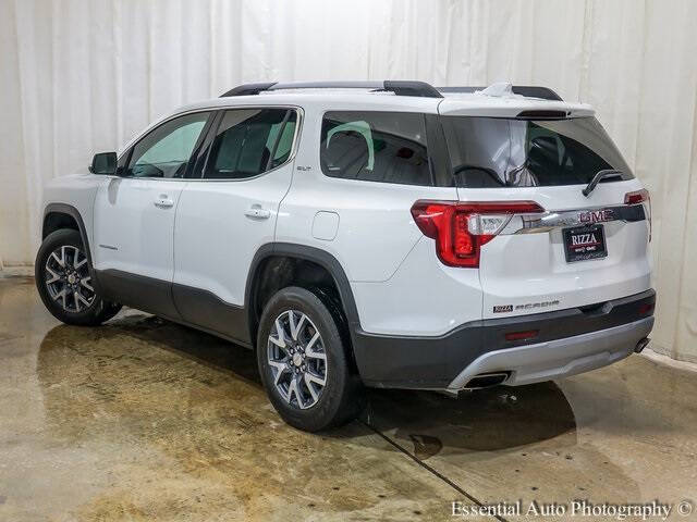 2023 GMC Acadia SLT