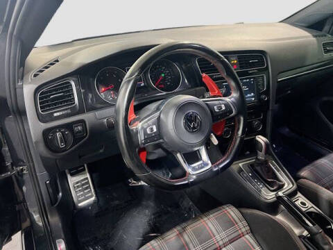 2017 Volkswagen Golf GTI S