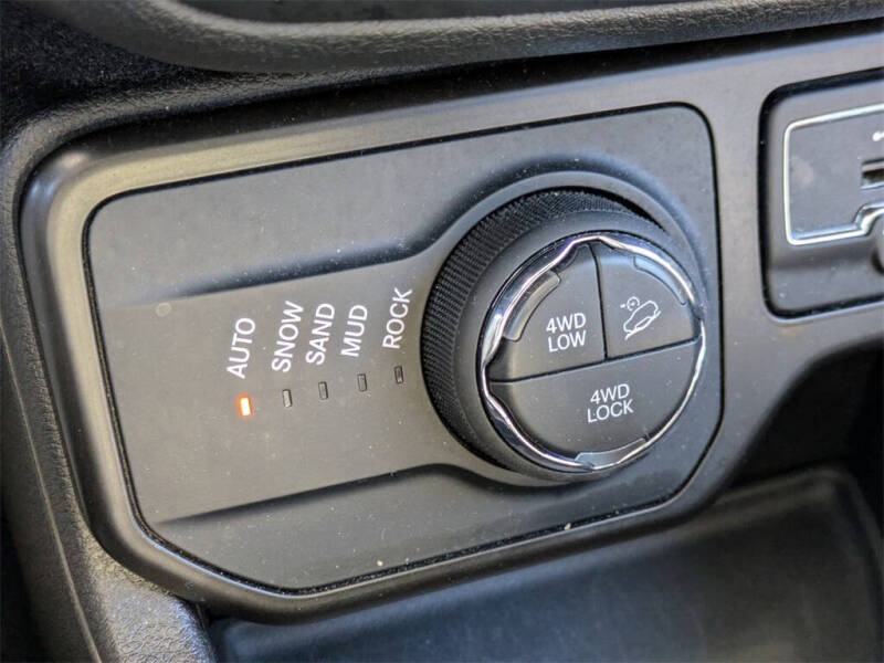 2023 Jeep Renegade Trailhawk