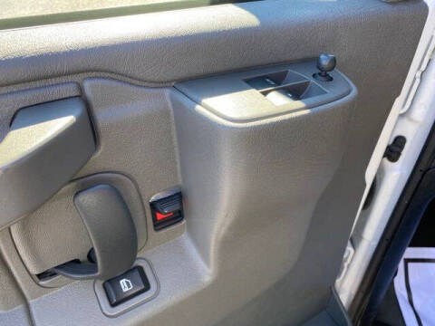 2024 Chevrolet Express 2500