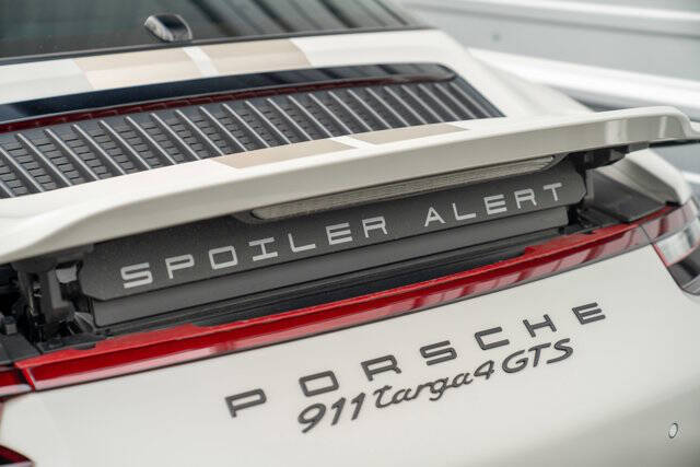 2019 Porsche 911 39