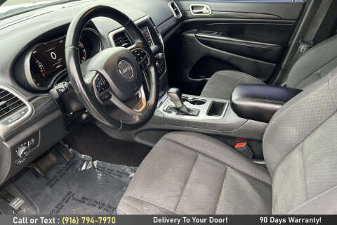 2019 Jeep Grand Cherokee Laredo E