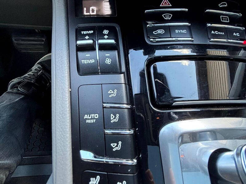 2014 Porsche Cayenne