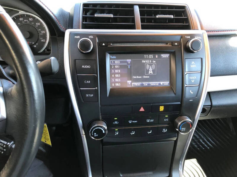 2016 Toyota Camry SE