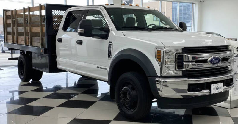 2019 Ford F-550 Super Duty Chassis Cab XLT's photo