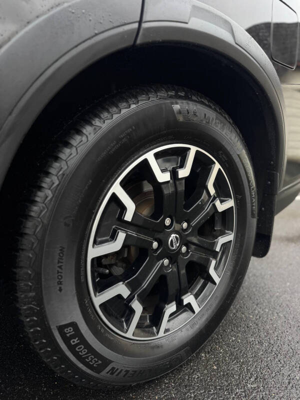 2020 Nissan Pathfinder SL