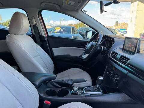 2015 Mazda MAZDA3 i Touring