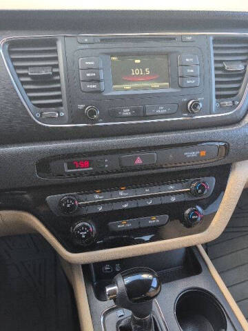 2016 Kia Sedona LX