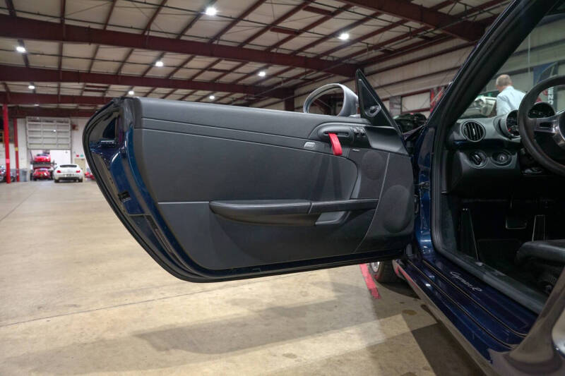 2012 Porsche Cayman R