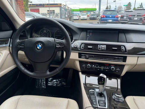 2012 BMW 5 Series 528i xDrive