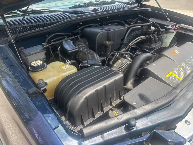 2003 Ford Explorer XLT