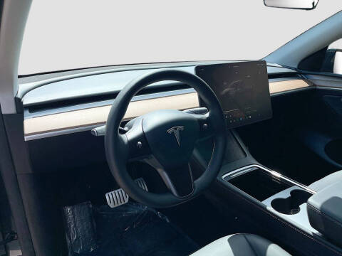 2024 Tesla Model Y Performance
