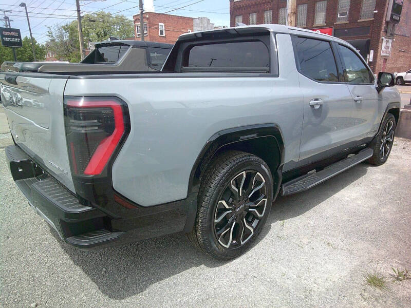 2025 GMC Sierra EV Denali