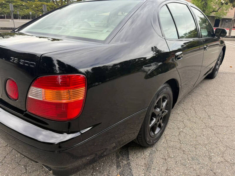 2000 Lexus GS 300