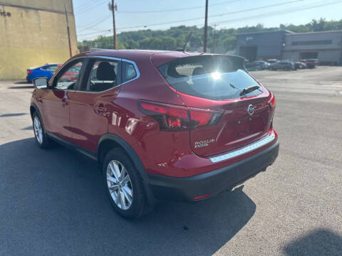 2018 Nissan Rogue Sport S