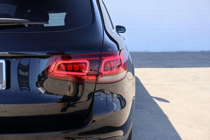 2021 Mercedes-Benz GLC GLC 300